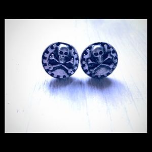 SKULL AND CROSSBONES CUFFLINKS! Pewter!